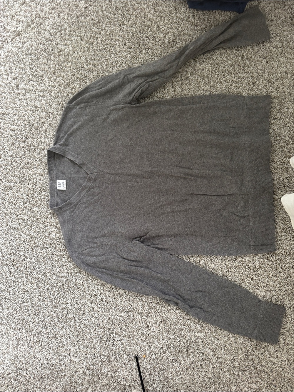 GAP Men's Crewneck Sweater in Heather Gray
